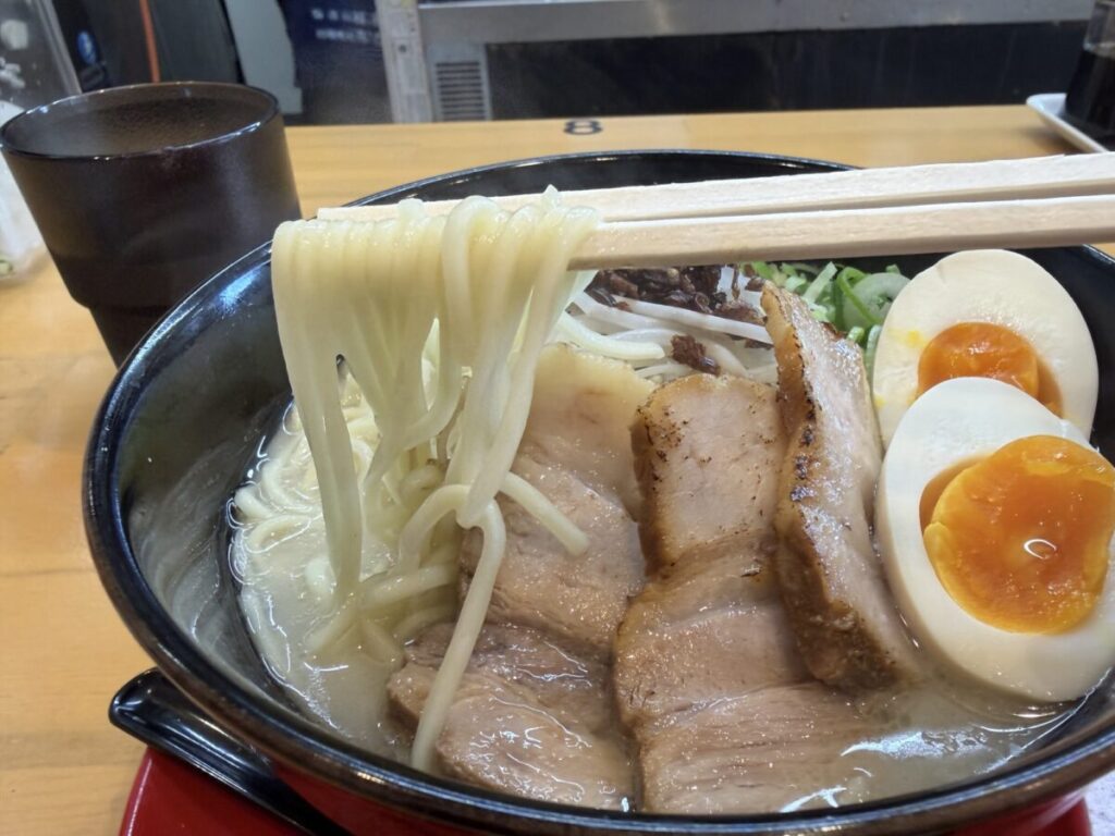 きばいやんせ らーめん 麺